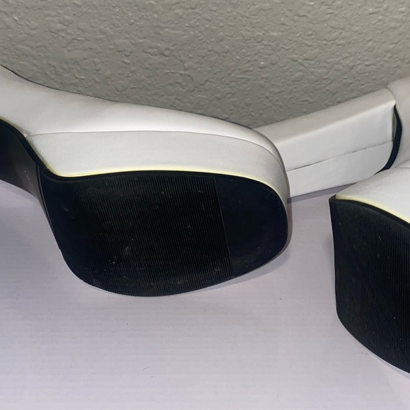 Platform Chunky Heel - Picture 4 of 5